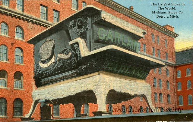 World's Largest Stove postcard, 1917