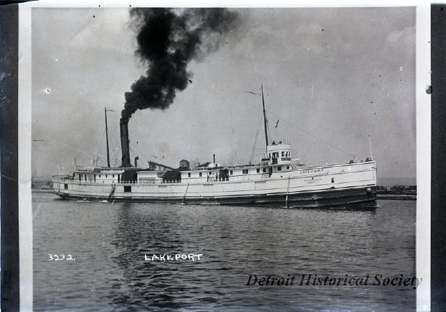 Photo of the freighter LAKEPORT