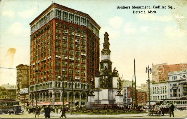 Postcard showing the Majestic Building in the background, 1917 - 2004.070.005r