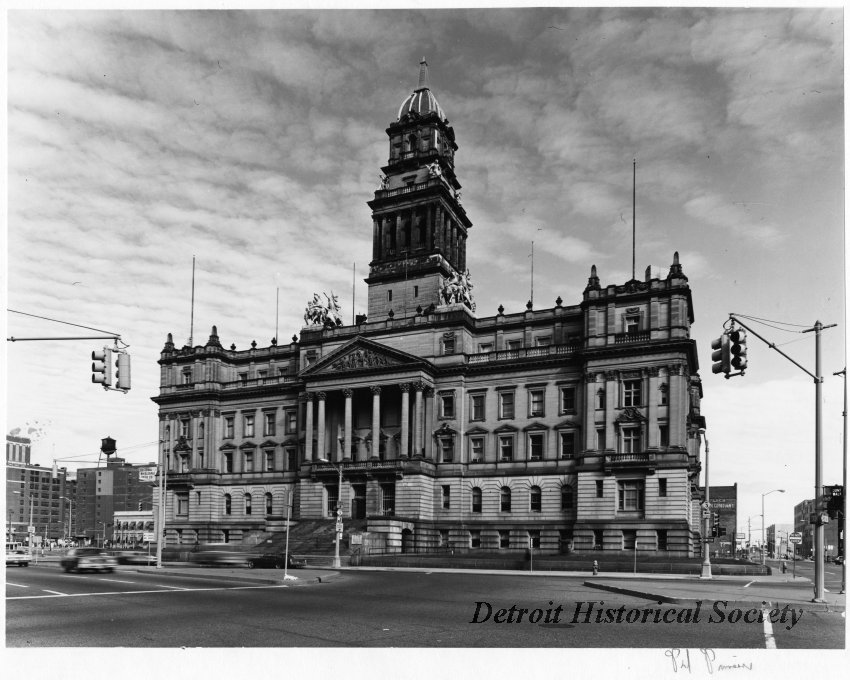 Black and white photo of the Wayne County Building, c.1973 – 2010.033.347