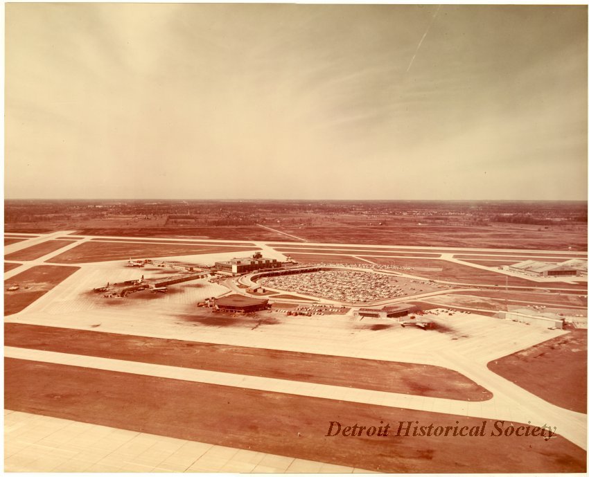 Aerial view of Detroit Metropolitan Airport, 1961 – 2013.049.277
